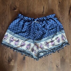 Living Doll Junior Size Large Shorts. Navy